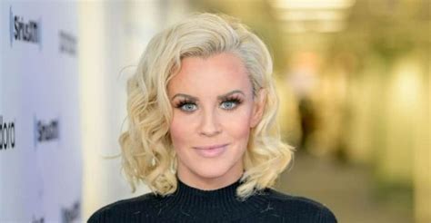 jenny mccarthy boobs|Jenny McCarthy Body Measurements Bra Size Height Weight。